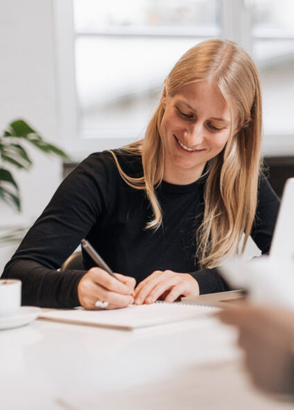 Theresa Vießmann, UX / UI Designerin der Digitalagentur bueroparallel Würzburg